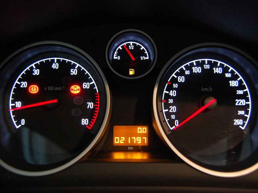 Расшифровка индикаторов приборной панели Opel Astra H